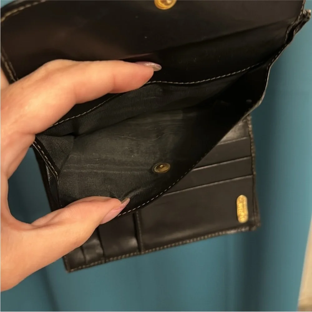 Fendi Black and Brown Logo Wallet - Picture 12 of 15